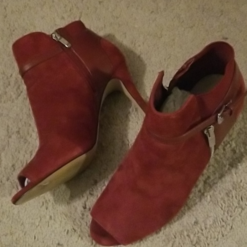 Booties - Picture 4 of 4